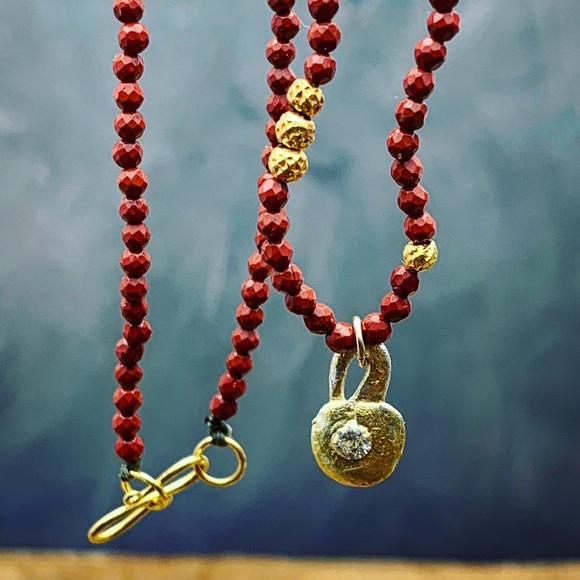 Matana Jewelry - Handmade gold and coral ancient inspired necklace